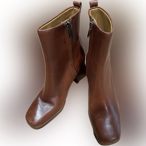 Women’s Marc Fisher LTD Floria Ankle Boot - Picture 7 of 7